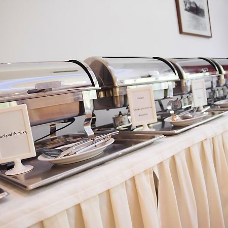 Hotel Drohicki Дрохичин Екстериор снимка