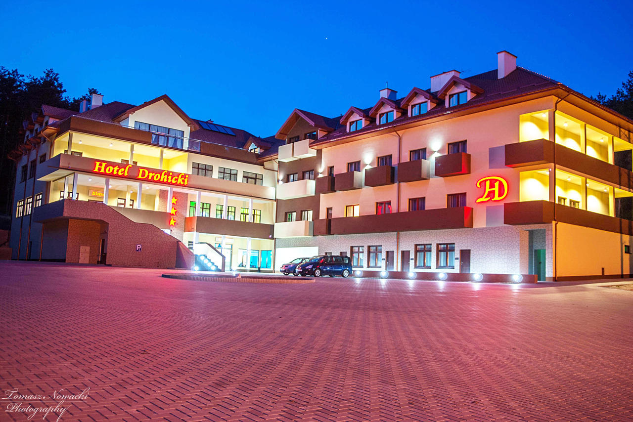 Hotel Drohicki Дрохичин Екстериор снимка